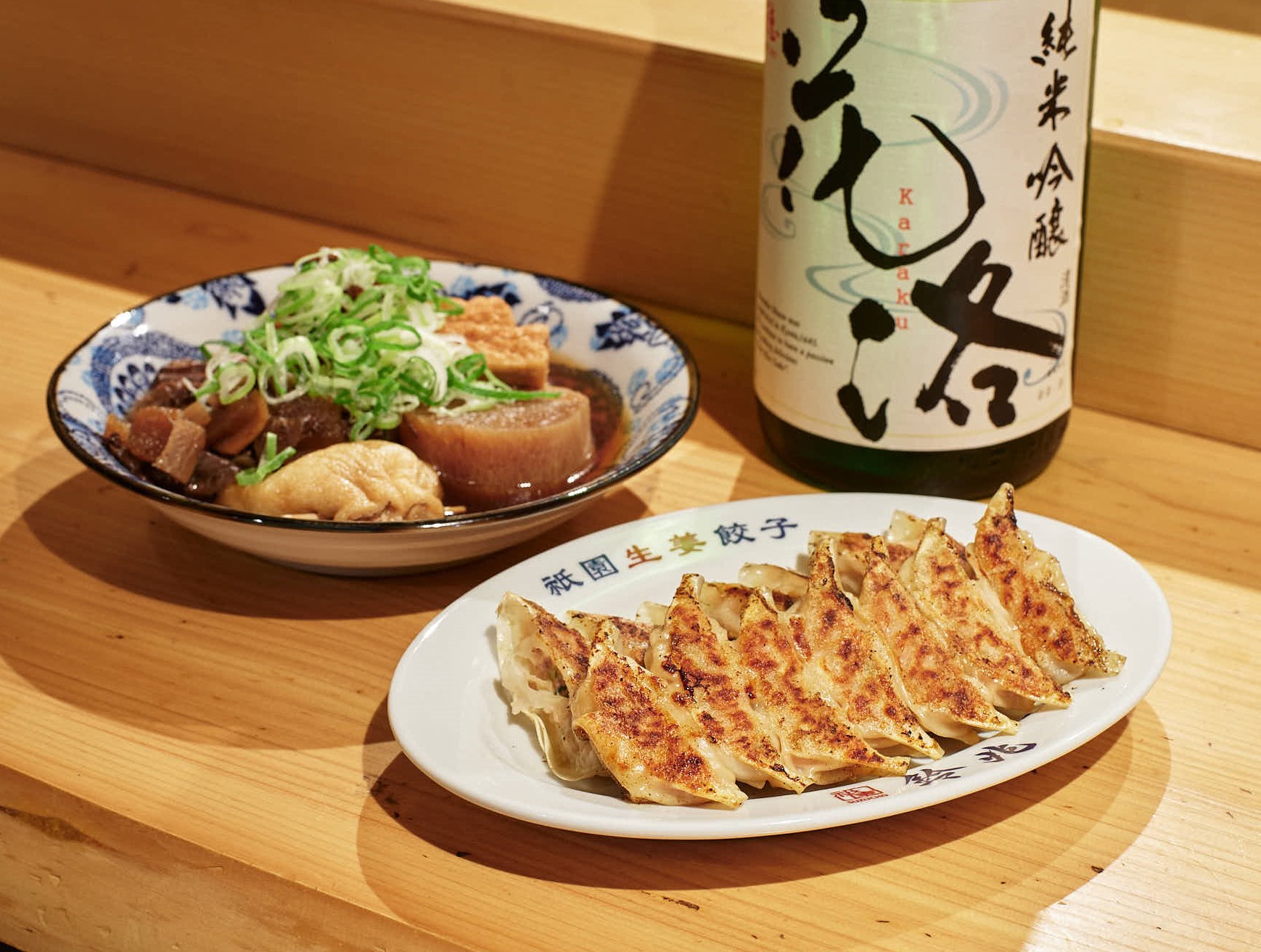 スクイーズ 餃子とおでん ぷにゅぷにゅ餃子スクイーズキーホルダー｜すべての商品