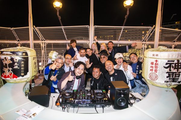 日本酒×音楽の新感覚イベント「Sake World」が京都タワービル屋上「TOWERLAND」で開催！